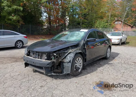 2017 Nissan Altima 2.5 S z USA, uszkodzony, nr VIN 1N4AL3AP0HC268653